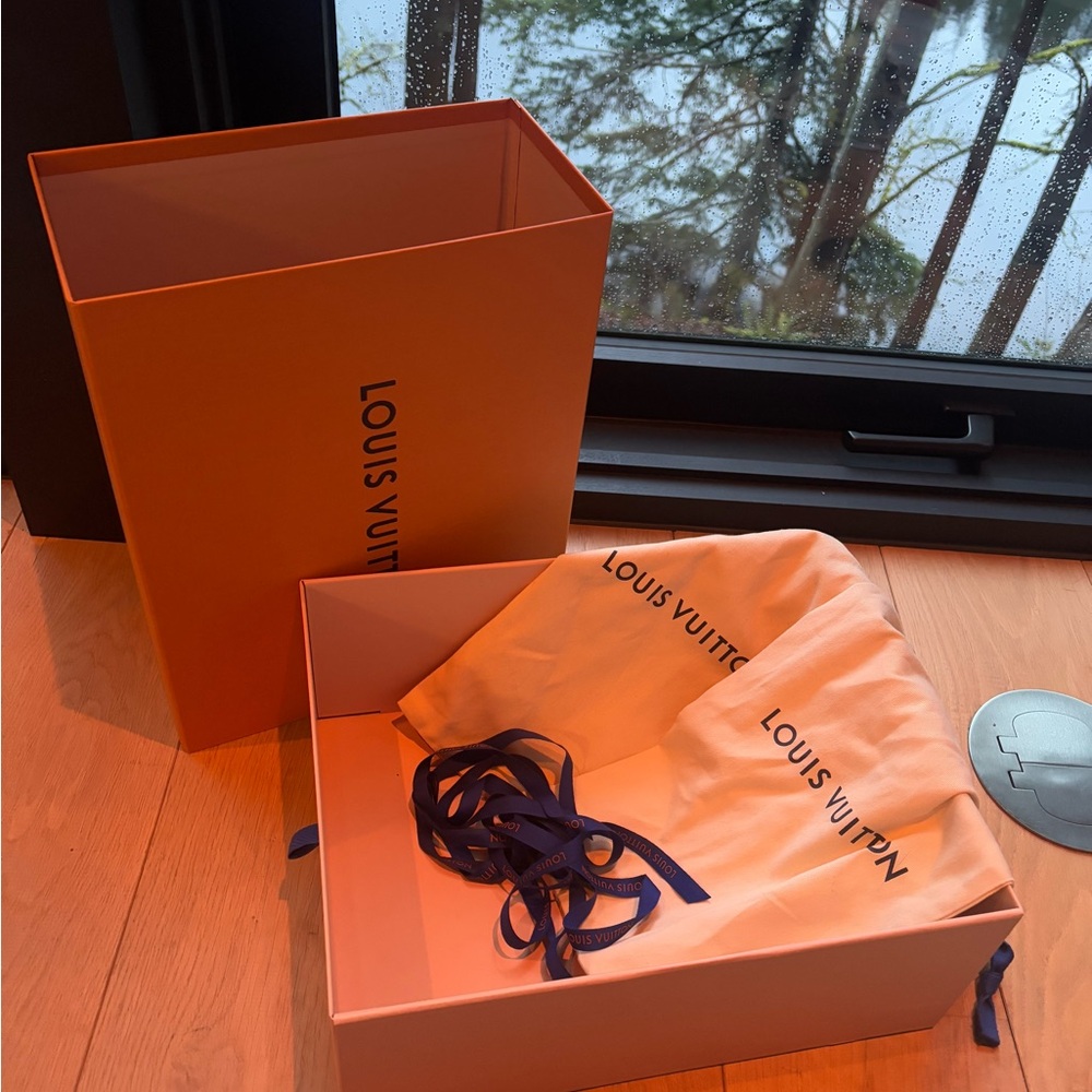 Louis Vuitton Orange Draw Shoe Box with 2 Dust Bags
